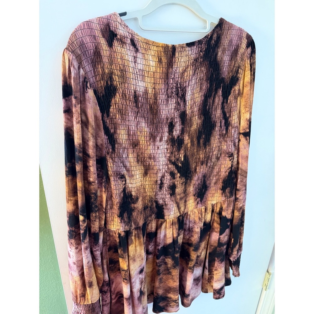 Torrid Brown Orange Tie Dye Smocked Babydoll Top Long Sleeve V-Neck Size 1 Plus - Picture 2 of 8